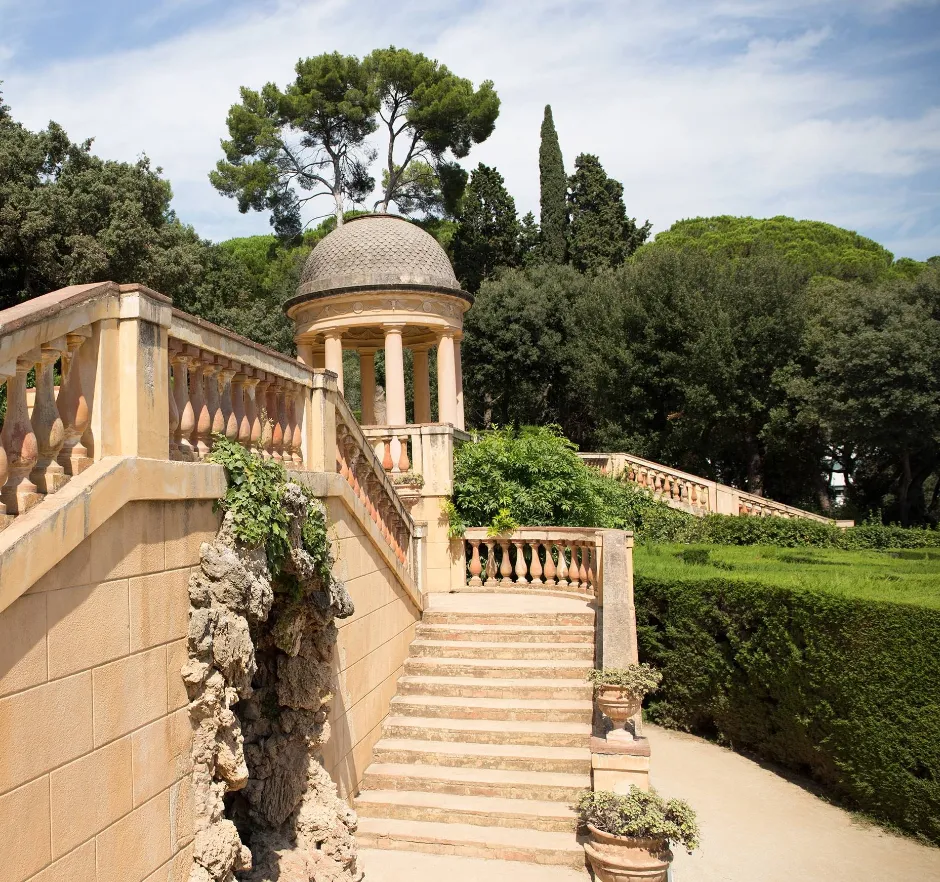 Laberint d'Horta, postal verde del barrio